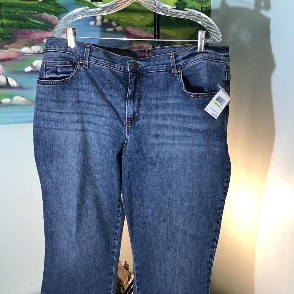 Gloria-vanderbilt Women's Blue and Navy Jeans